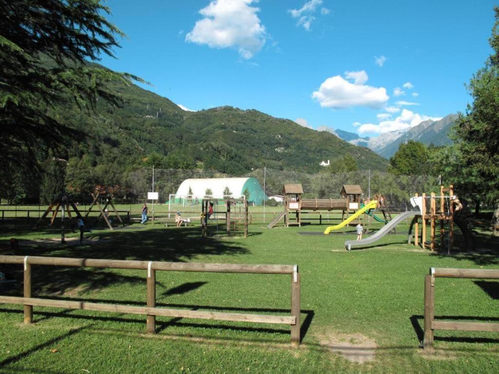 Casa Gialla Gera Lario Exteriér fotografie