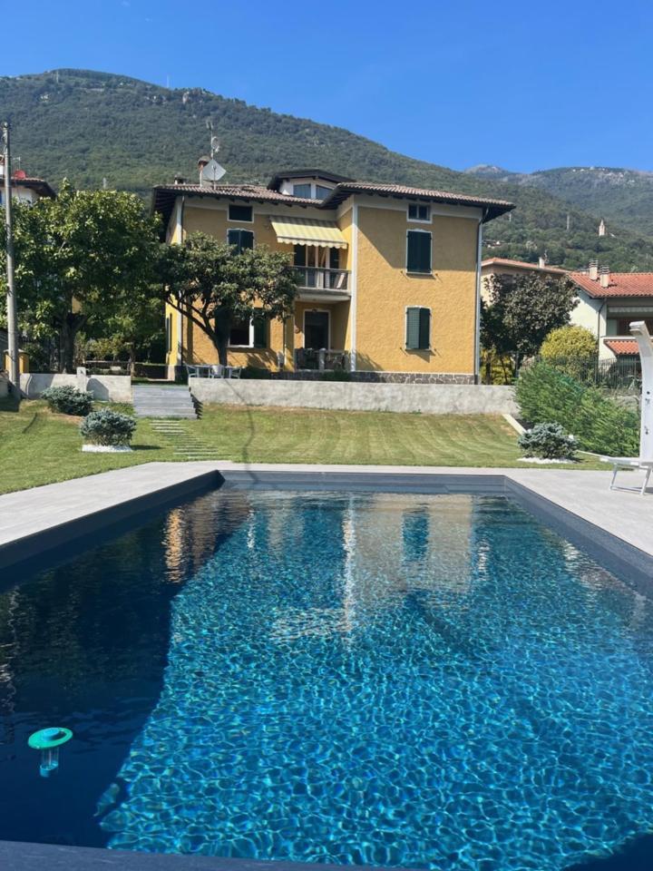 Casa Gialla Gera Lario Exteriér fotografie
