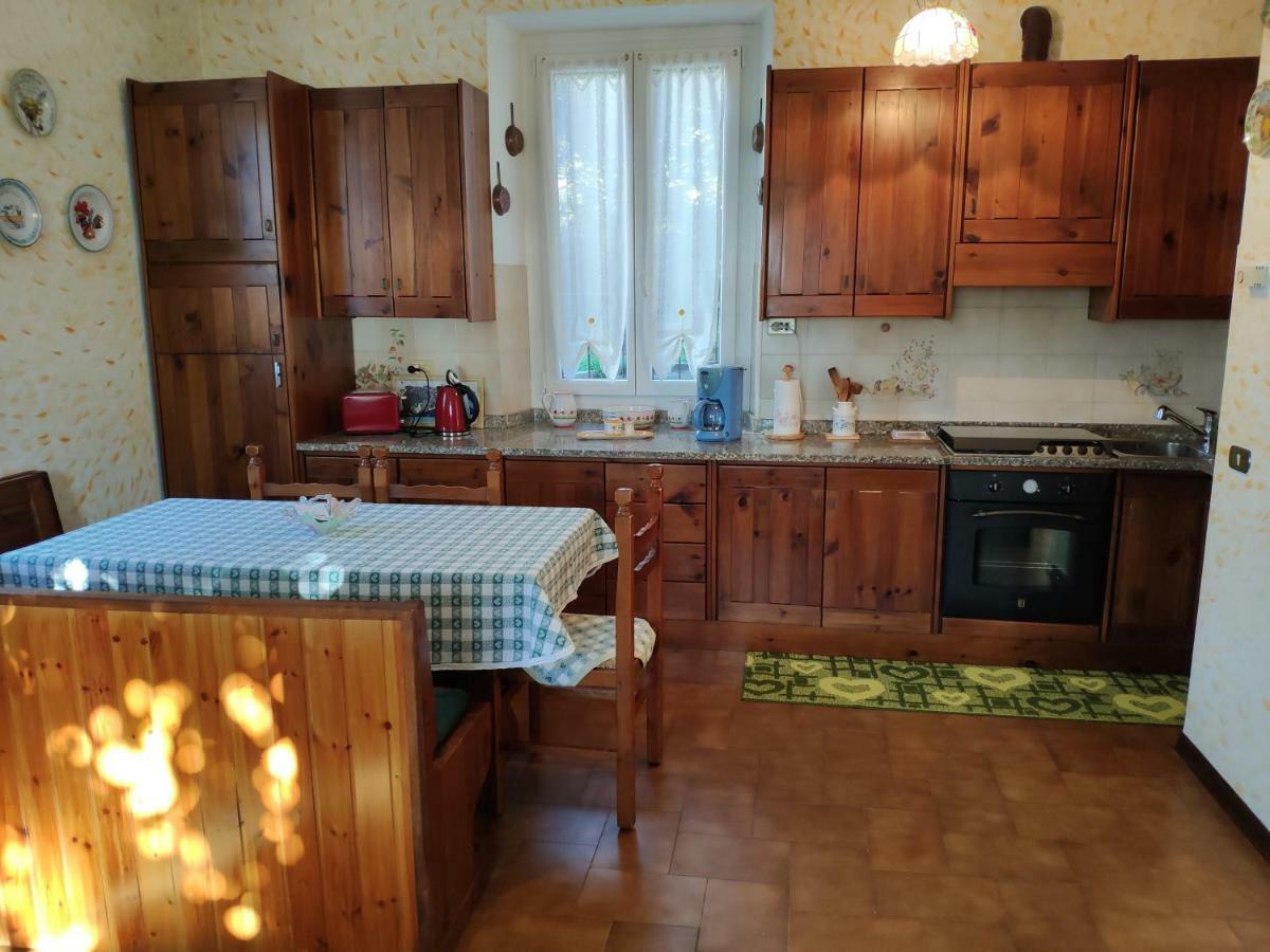 Casa Gialla Gera Lario Exteriér fotografie